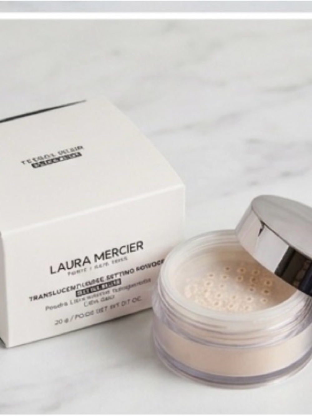 laura mercier Translucent Setting Powder - White/Cream Packaging